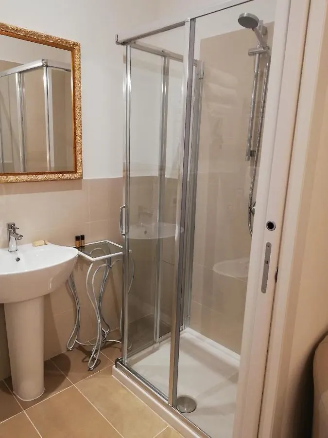 Dreamilan B&B 2*, Milan
